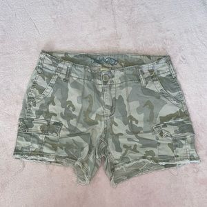 EUC Camouflage shorts